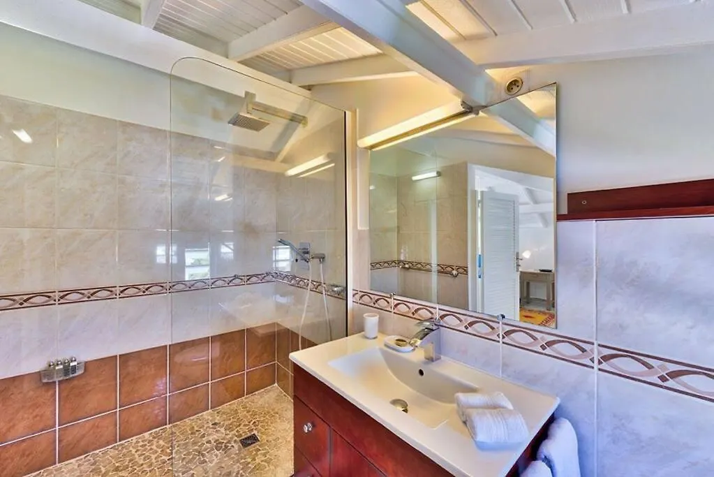 La Vida - Duplex On The Beach Baie Nettle Apartment