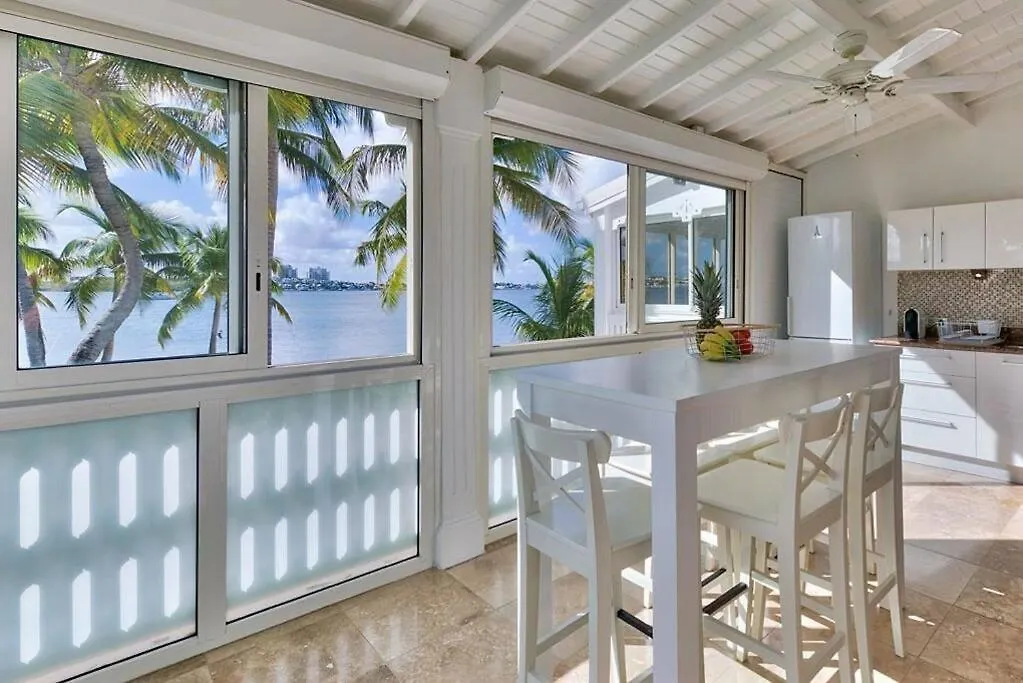 La Vida - Duplex On The Beach location